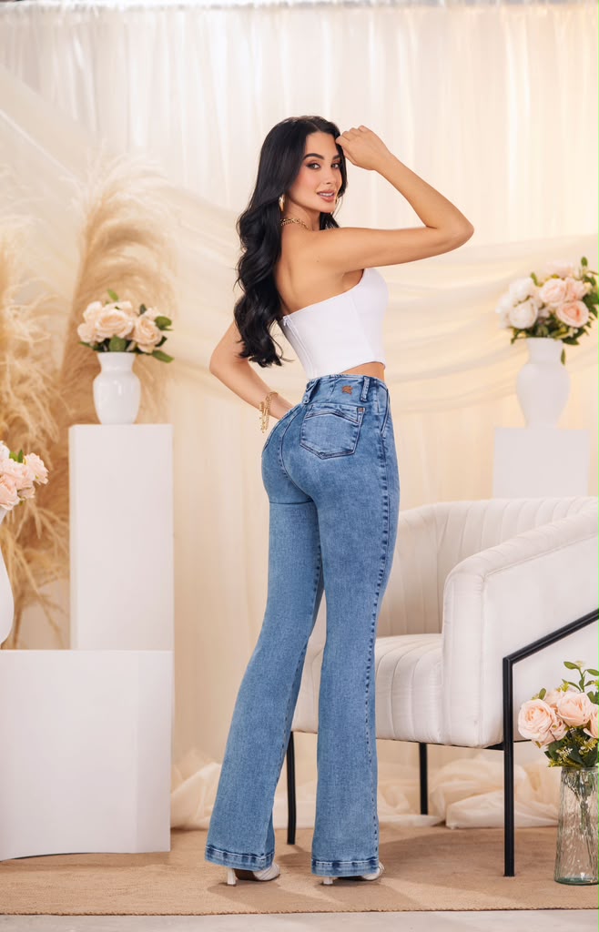 Colombian Ref. 1939 High Waist Straight Leg Push Up Jeans